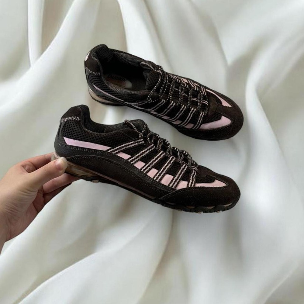 Danskin Now brown pink low top no laces hiking athletic sneakers y2k mcbling
